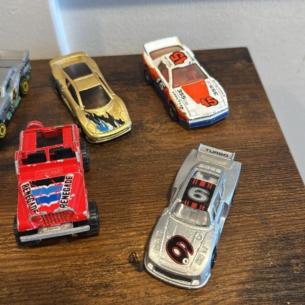 HOT WHEELS -USED HOT WHEELS BUNDLE